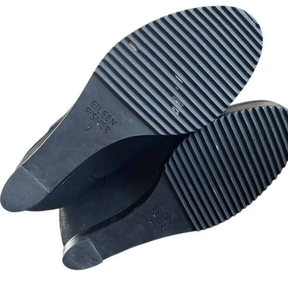 Eileen Fisher Black Soft Leather Fold Over Wedge Heel Winter Bootie Women's 7 - Picture 6 of 9